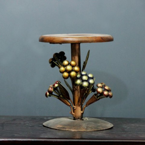 Antique Stunning Metal Sitting Stool Decor