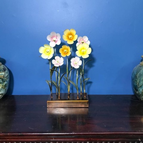 Beautiful Handmade Metal Flowers Table Decor for Home Table Decor