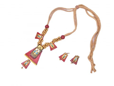 Unique Design Women Style Red Jewellery with Earrings