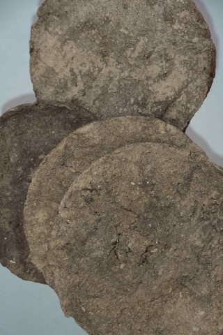 Cow-dung cakes (2.5 kg)