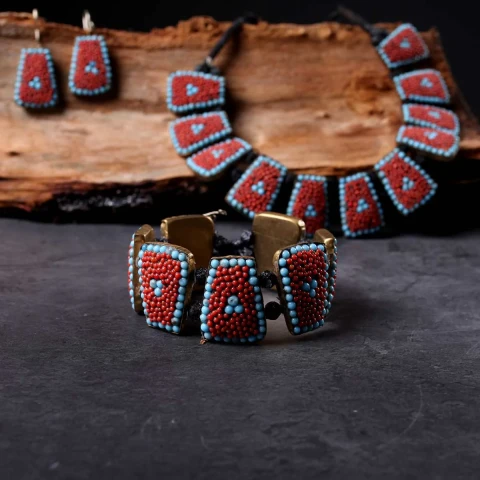 Turquoise Circular Chain Set