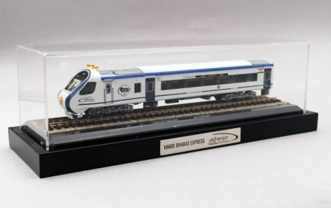 Vande Bharat Express | 1:100 Scale Model