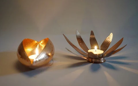 SUNFLOWER & COPPER POD T-LIGHT