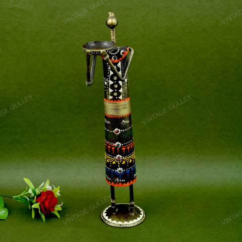 Wrought Iron Lady Figure I Tealight Holder